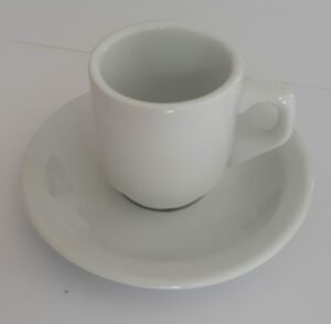 Tasse avec soucoupe